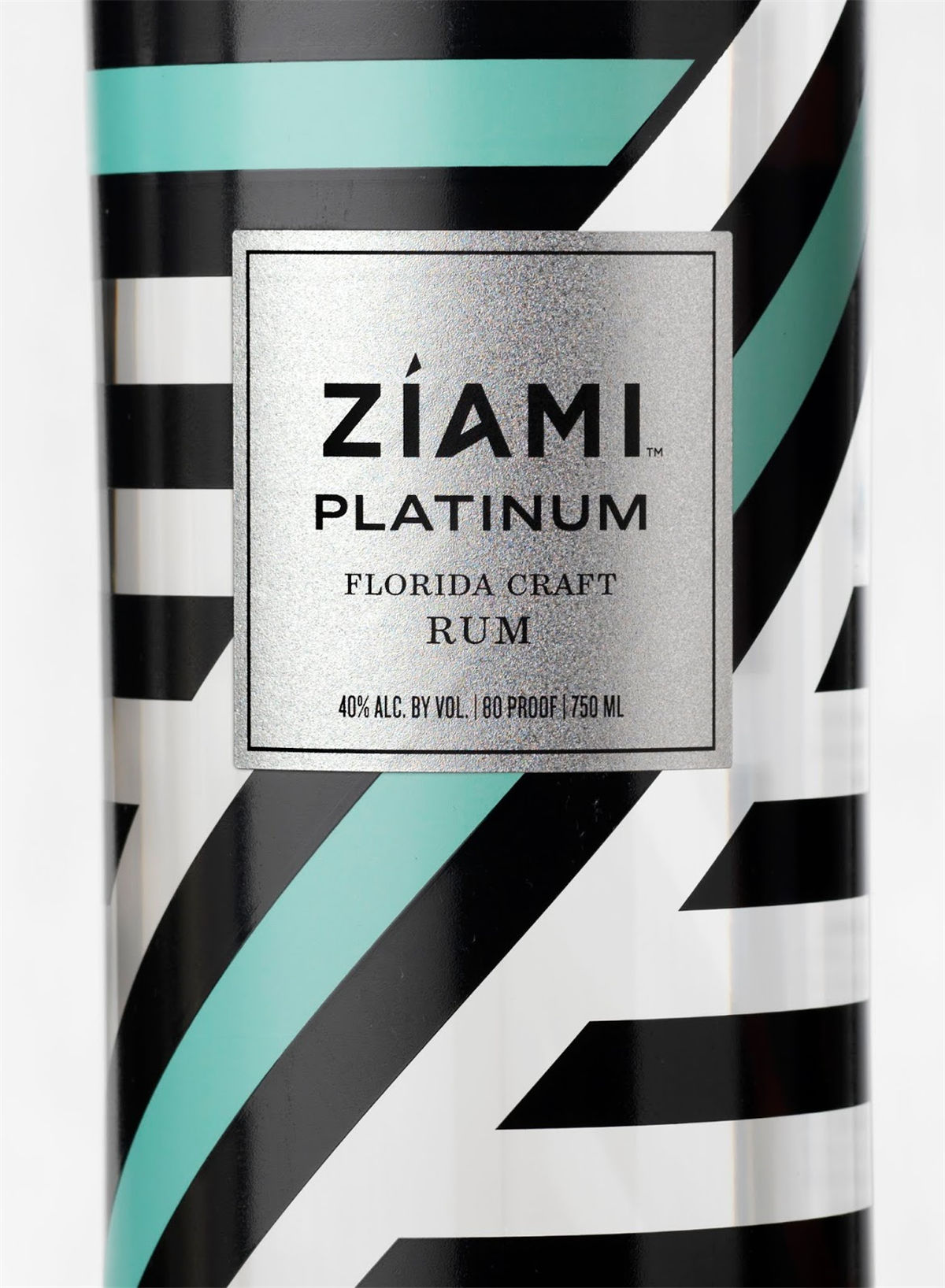 光瓶酒包裝設(shè)計(jì)欣賞(圖3)