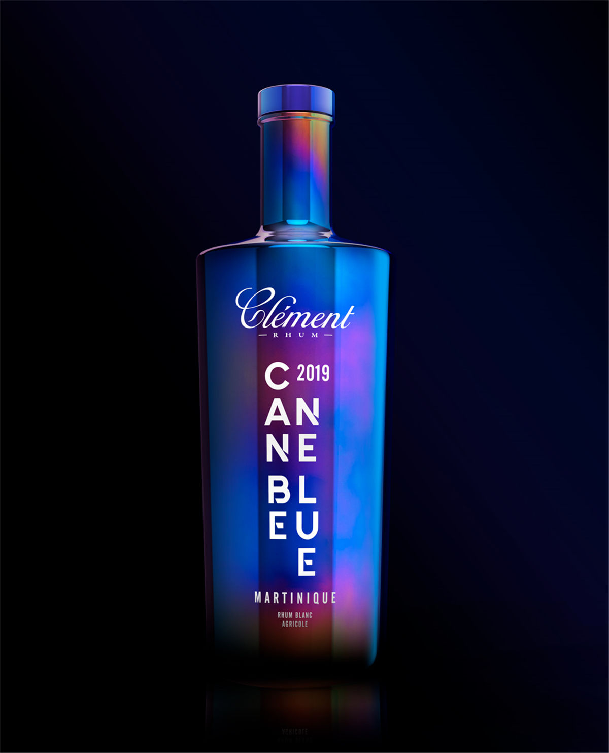 藍色瓶的葡萄酒包裝設計(圖1)