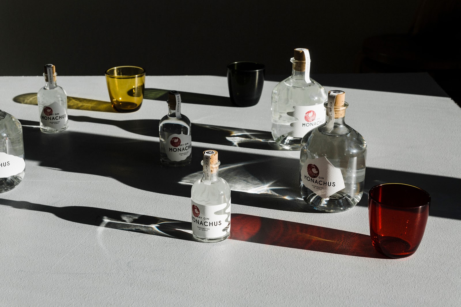 光瓶小酒包裝設(shè)計(圖2)