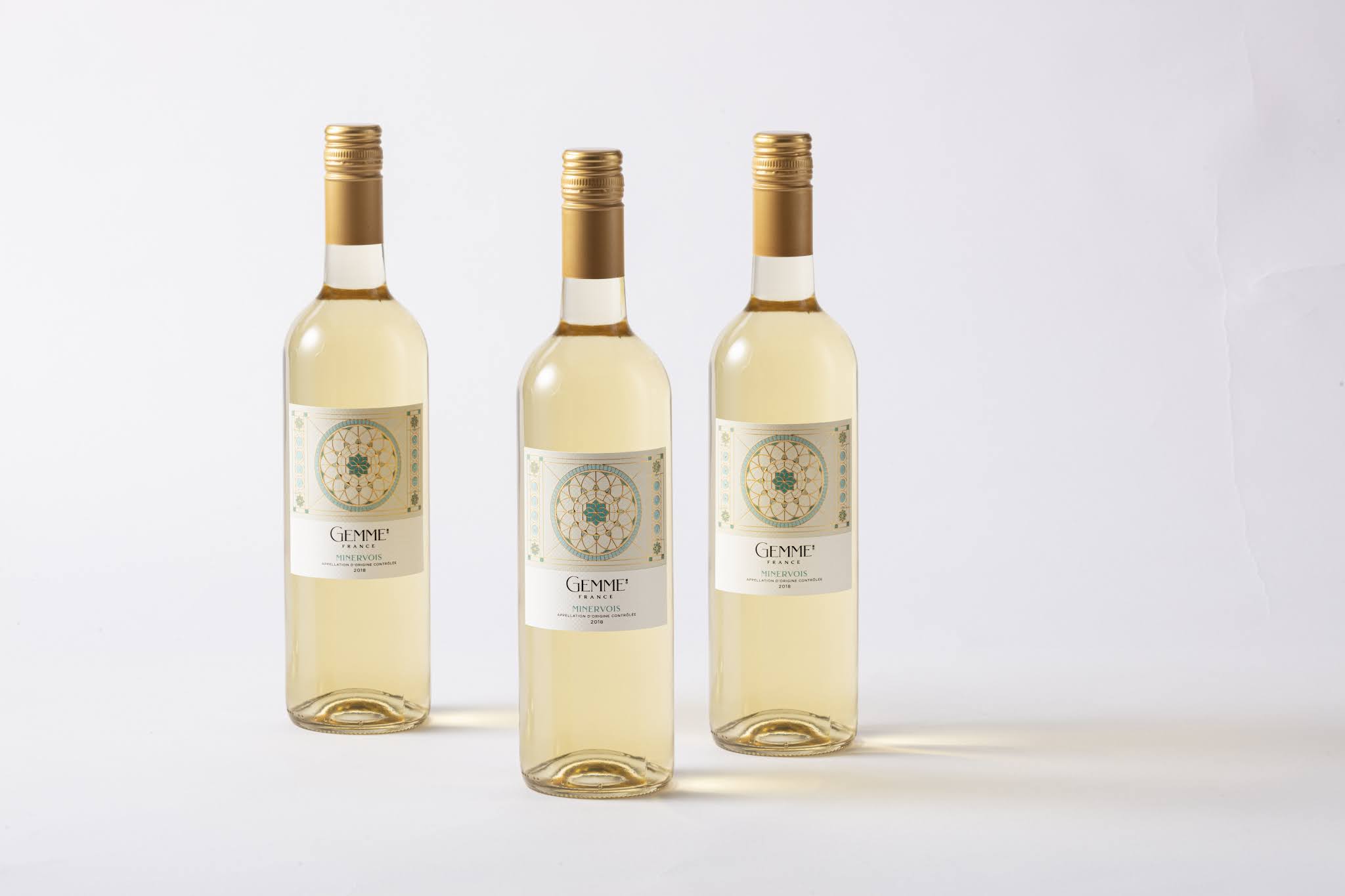 柔版印刷燙金SS清漆壓花紙葡萄酒包裝設計(圖2)