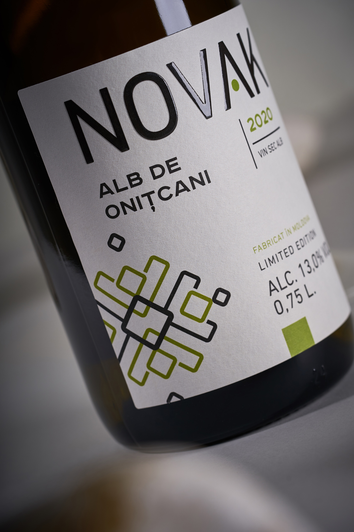 葡萄酒品牌視覺包裝設計(圖8) 葡萄酒品牌視覺包裝設計(圖8)