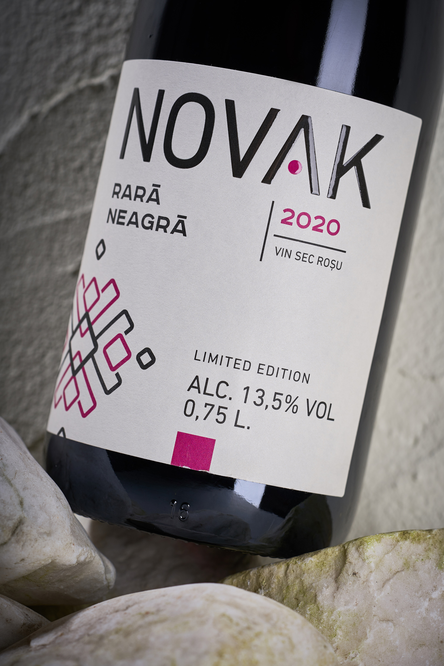 葡萄酒品牌視覺包裝設計(圖3) 葡萄酒品牌視覺包裝設計(圖3)