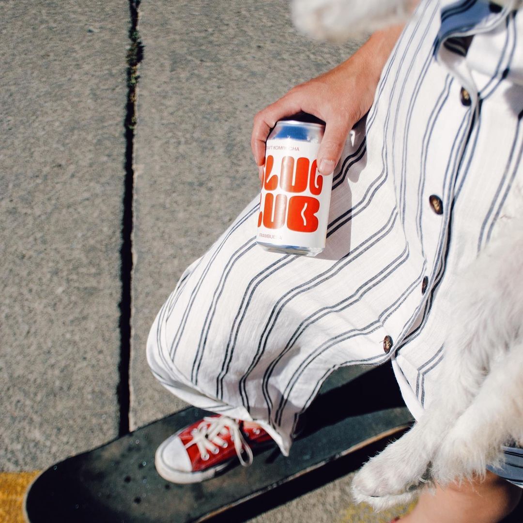 擁有足夠視覺感的Slug Club康普茶飲料包裝這樣設(shè)計(jì)(圖5)