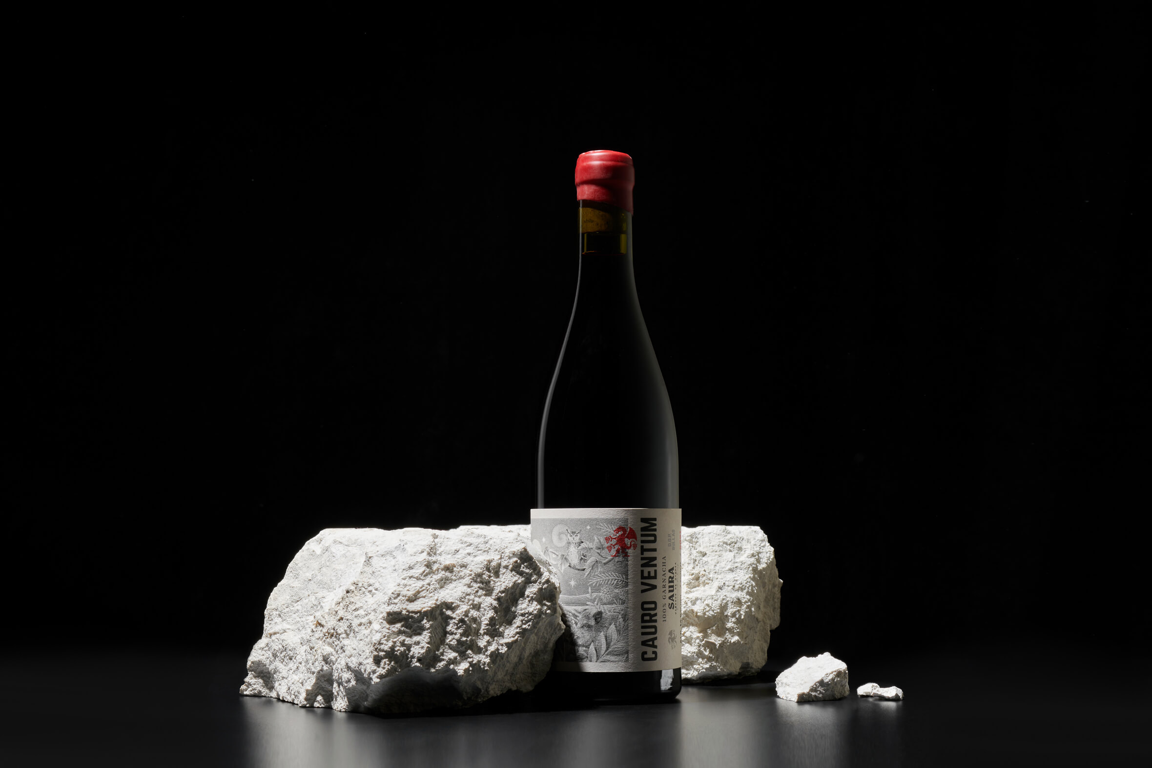 SAURA從石頭中誕生的酒包裝這樣設計(圖9)
