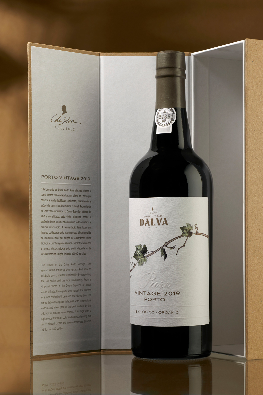 簡(jiǎn)約設(shè)計(jì)的葡萄酒包裝設(shè)計(jì)欣賞(圖3)