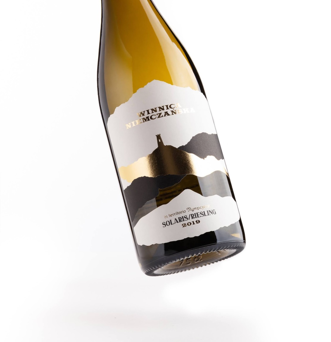 波蘭獲獎葡萄酒獨特包裝設(shè)計欣賞(圖2) 波蘭獲獎葡萄酒獨特包裝設(shè)計欣賞(圖2)