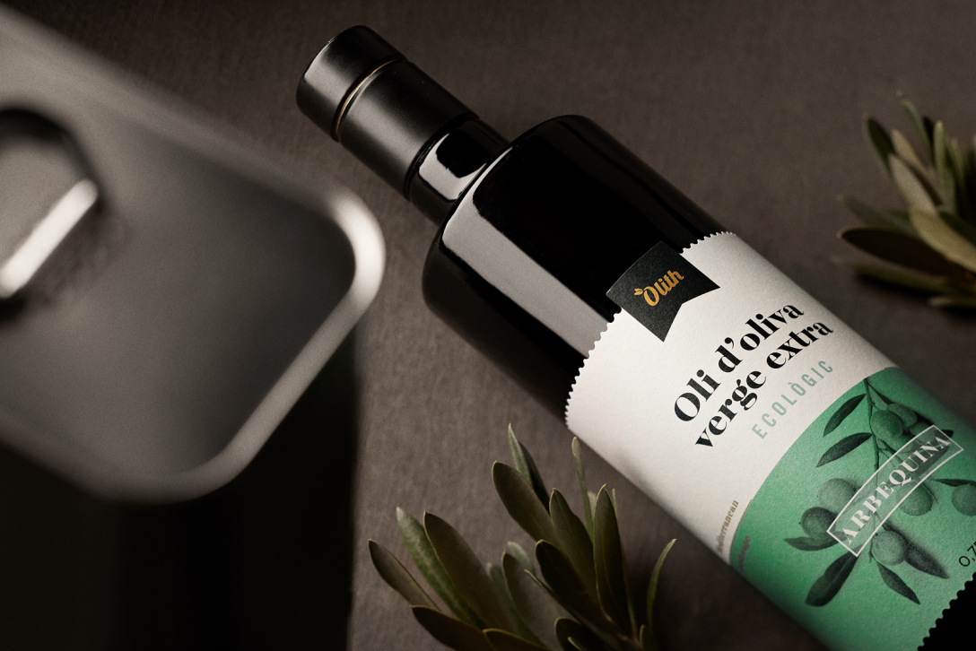 Olith高品質橄欖油包裝設計參考(圖2)