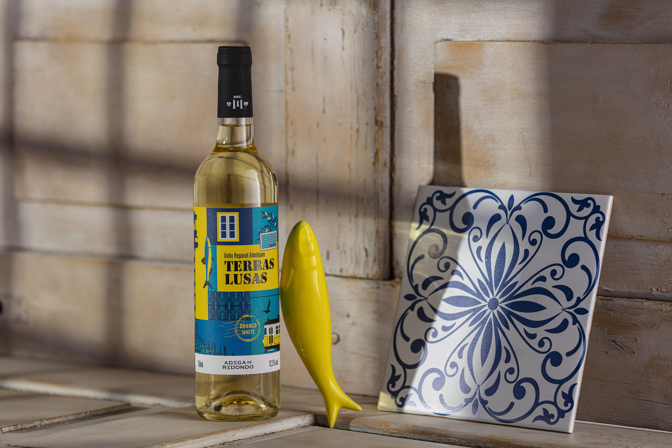 明亮清新的葡萄酒創意包裝設計(圖7) 明亮清新的葡萄酒創意包裝設計(圖7)