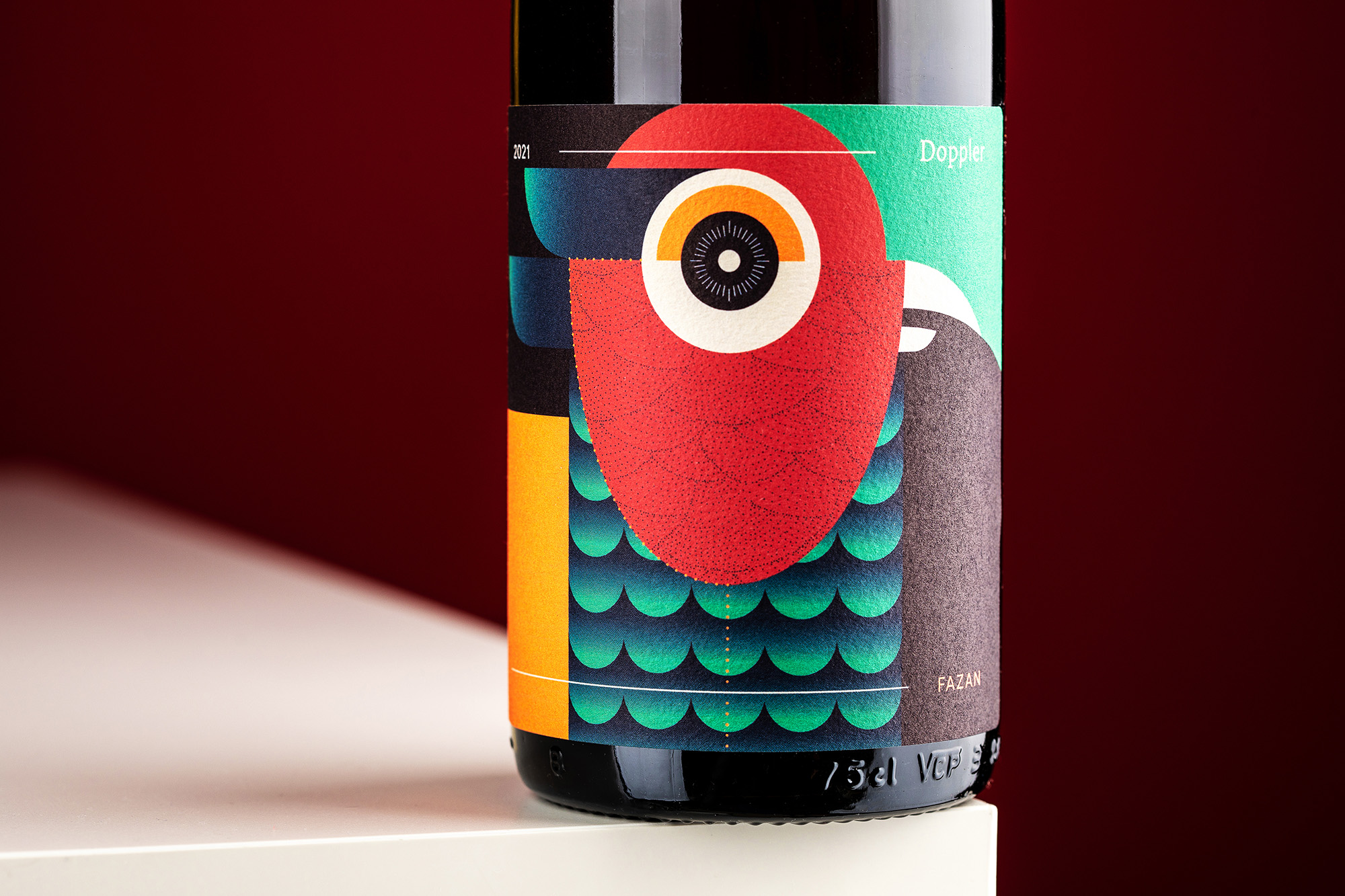 明亮清新的葡萄酒創意包裝設計(圖1) 明亮清新的葡萄酒創意包裝設計(圖1)