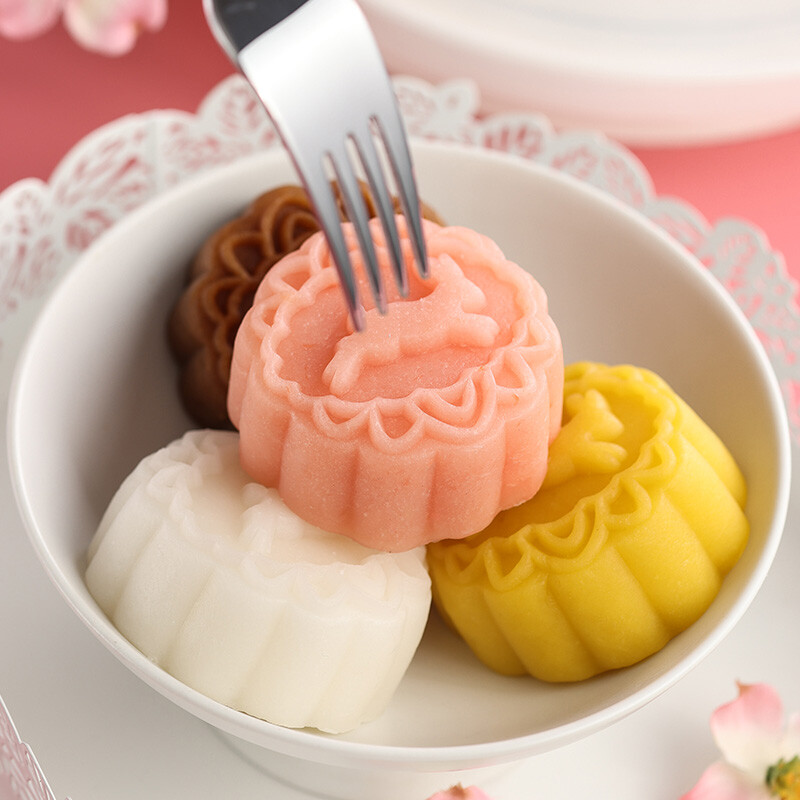 利口福 粉芝戀人 法式乳酪冰皮月餅禮盒 8餅4味 480g包裝禮盒產品包裝創意設計欣賞(圖3)