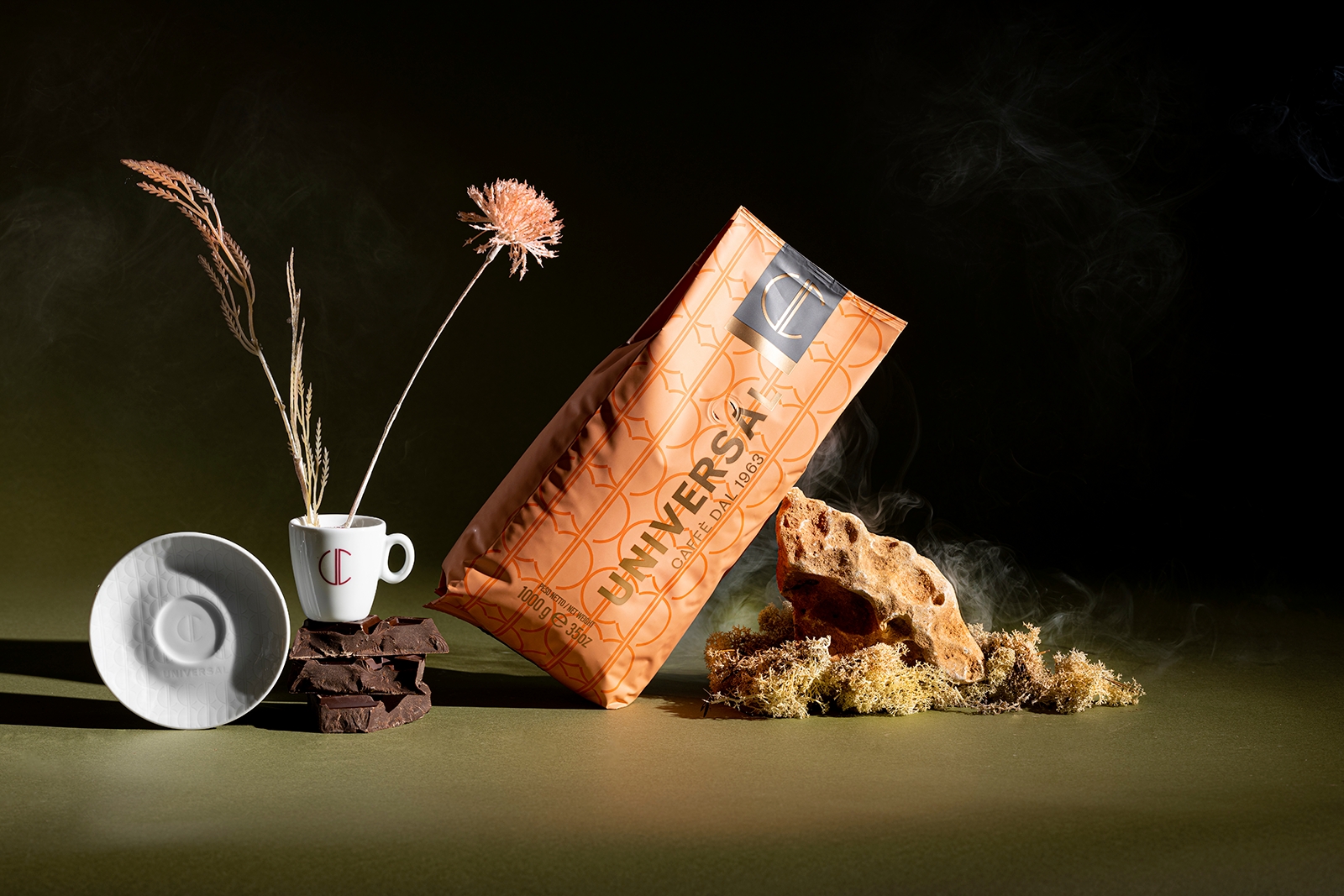 色彩清新簡潔的咖啡包裝設計欣賞(圖1)