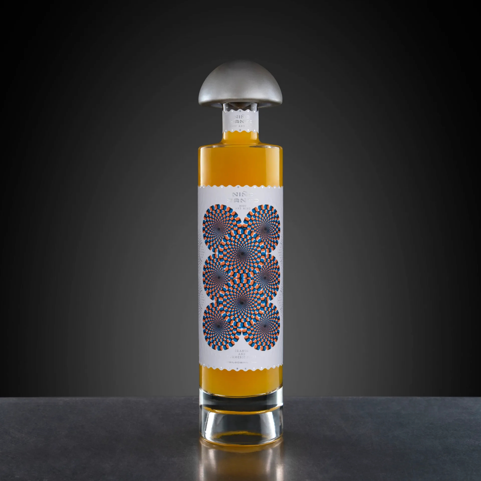 增強視覺感的雞尾酒包裝瓶設計欣賞(圖1) 增強視覺感的雞尾酒包裝瓶設計欣賞(圖1)