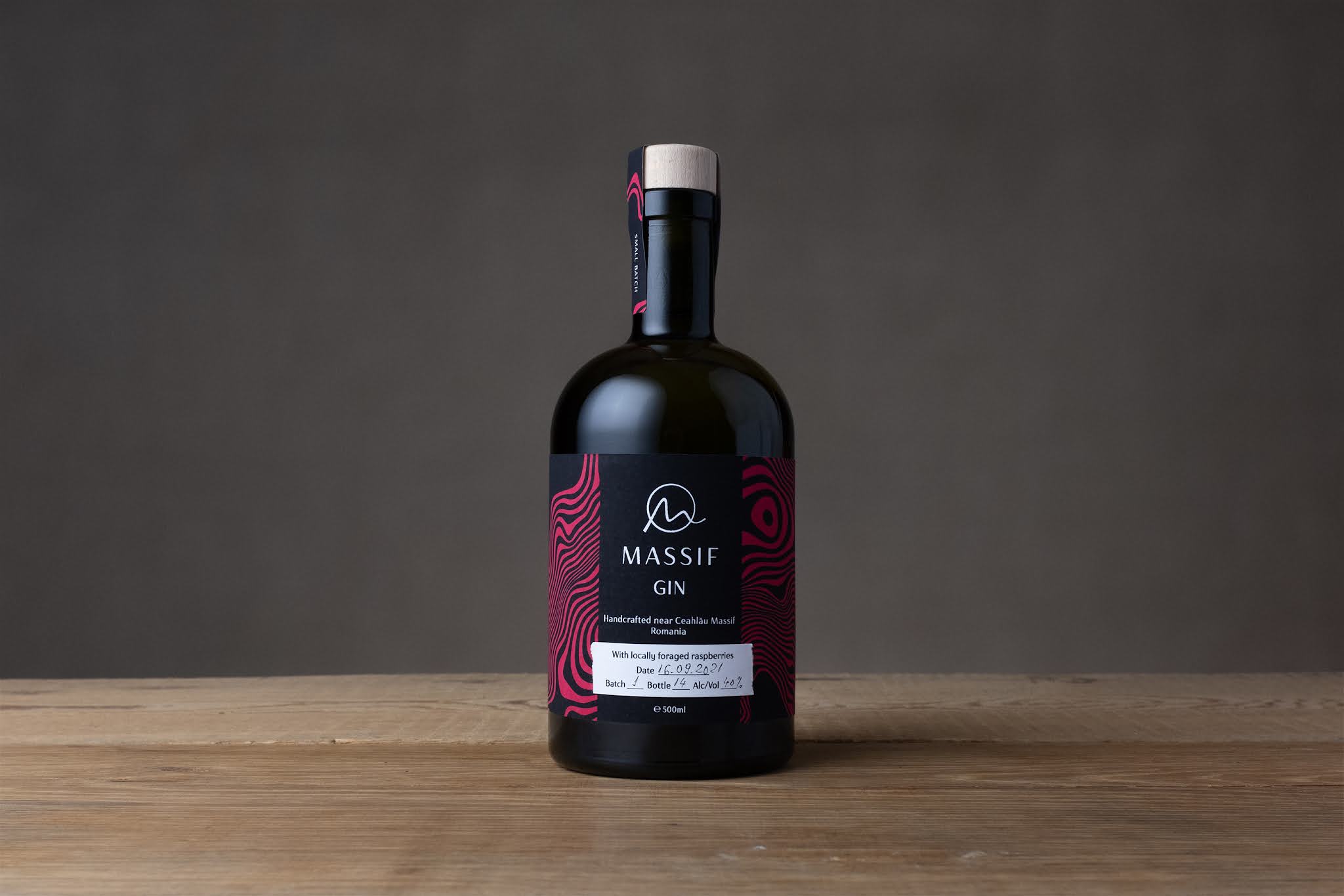 山脈樹的年輪概念的酒包裝設計(圖13)