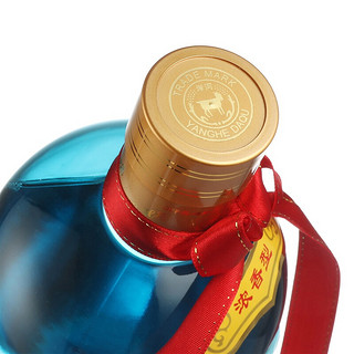 創意酒包裝設計洋河大曲酒新天藍濃香型白酒瓶整箱裝產品包裝設計欣賞(圖5) 創意酒包裝設計洋河大曲酒新天藍濃香型白酒瓶整箱裝產品包裝設計欣賞(圖5)