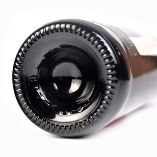 創意酒包裝設計小紅帽瓦倫西亞丹魄西拉干型紅葡萄酒瓶整箱裝產品包裝設計欣賞(圖5)