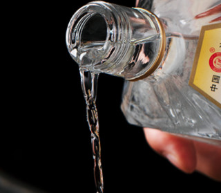 創意酒包裝設計玉蟬老酒大曲濃香型白酒產品包裝設計欣賞(圖7)